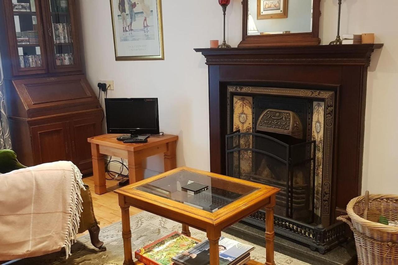 Cosy Townhouse On The Hill In Ireland Villa Banagher Exterior foto